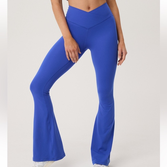 Aerie High Waisted Crossover Flare Leggings - Picture 1 of 4